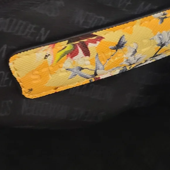 EUC Steve Madden Crossbody - Picture 7 of 8